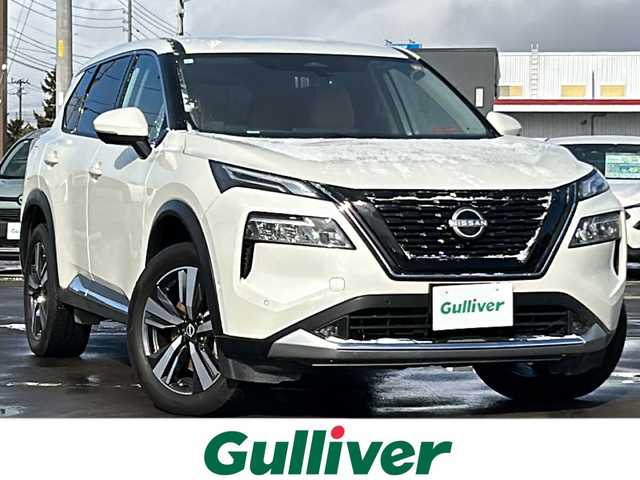 日産 エクストレイル G e－4ORCE 道南・函館 2023(令5)年 5.1万km ブリリアントホワイトパール /純正ナビ//フルセグTV//全周囲カメラ//ドライブレコーダー//クルーズコントロール//コーナーセンサー//シートヒーター//ハンドルヒーター//シートメモリー//オートブレーキホールド//レーンキープアシスト//ETC