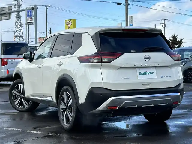 日産 エクストレイル G e－4ORCE 道南・函館 2023(令5)年 5.1万km ブリリアントホワイトパール /純正ナビ//フルセグTV//全周囲カメラ//ドライブレコーダー//クルーズコントロール//コーナーセンサー//シートヒーター//ハンドルヒーター//シートメモリー//オートブレーキホールド//レーンキープアシスト//ETC