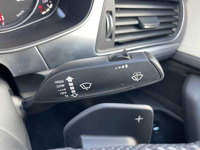 アウディ Ａ６ 2．0 TFSI クワトロSライン 青森県 2016(平28)年 7.7万km ミトスブラックメタリック ４WD/純正ナビ/バックカメラ/黒本革シート/D/N席パワーシート/D/N席シートヒーター/MTモード/パーキングセンサー/クルーズコントロール/スマートキー/LEDヘッドライト/19インチ純正アルミホイール/保証書/取扱説明書