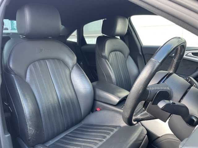 アウディ Ａ６ 2．0 TFSI クワトロSライン 青森県 2016(平28)年 7.7万km ミトスブラックメタリック ４WD/純正ナビ/バックカメラ/黒本革シート/D/N席パワーシート/D/N席シートヒーター/MTモード/パーキングセンサー/クルーズコントロール/スマートキー/LEDヘッドライト/19インチ純正アルミホイール/保証書/取扱説明書