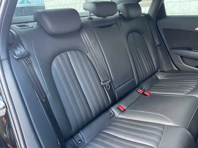 アウディ Ａ６ 2．0 TFSI クワトロSライン 青森県 2016(平28)年 7.7万km ミトスブラックメタリック ４WD/純正ナビ/バックカメラ/黒本革シート/D/N席パワーシート/D/N席シートヒーター/MTモード/パーキングセンサー/クルーズコントロール/スマートキー/LEDヘッドライト/19インチ純正アルミホイール/保証書/取扱説明書