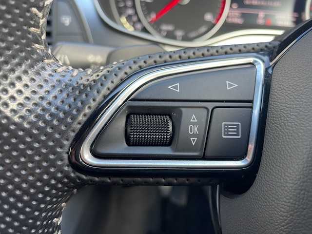 アウディ Ａ６ 2．0 TFSI クワトロSライン 青森県 2016(平28)年 7.7万km ミトスブラックメタリック ４WD/純正ナビ/バックカメラ/黒本革シート/D/N席パワーシート/D/N席シートヒーター/MTモード/パーキングセンサー/クルーズコントロール/スマートキー/LEDヘッドライト/19インチ純正アルミホイール/保証書/取扱説明書