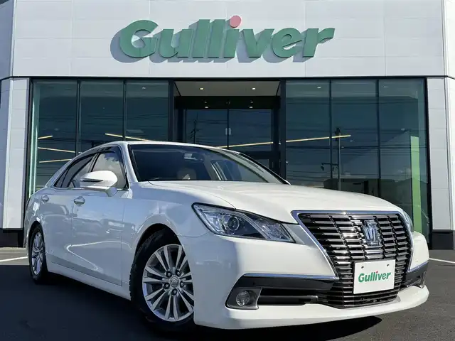 トヨタ クラウン ロイヤル ロイヤルサルーン 栃木県 2014(平26)年 3.5万km ホワイトパールクリスタルシャイン メーカー装着ナビ/フルセグTV/DVD再生機能/Bluetooth/バックカメラ/ステアリングリモコン/クルーズコントロール/前席パワーシート/リア5面フィルム/ローダウン/クリアランスソナー/ビルトインETC/スマートキー