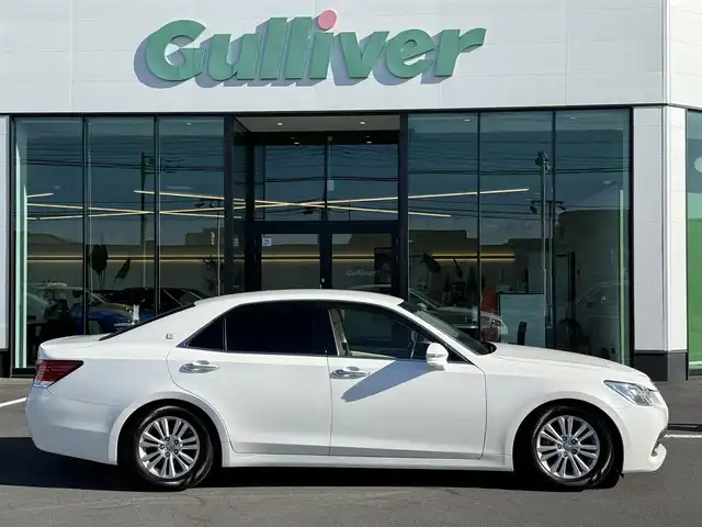 トヨタ クラウン ロイヤル ロイヤルサルーン 栃木県 2014(平26)年 3.5万km ホワイトパールクリスタルシャイン メーカー装着ナビ/フルセグTV/DVD再生機能/Bluetooth/バックカメラ/ステアリングリモコン/クルーズコントロール/前席パワーシート/リア5面フィルム/ローダウン/クリアランスソナー/ビルトインETC/スマートキー