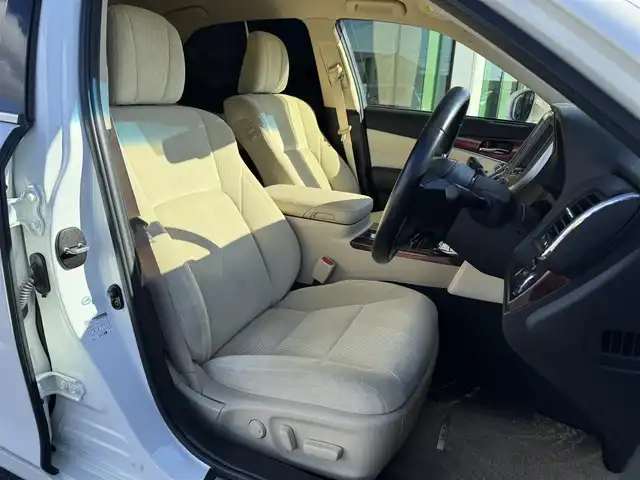 トヨタ クラウン ロイヤル ロイヤルサルーン 栃木県 2014(平26)年 3.5万km ホワイトパールクリスタルシャイン メーカー装着ナビ/フルセグTV/DVD再生機能/Bluetooth/バックカメラ/ステアリングリモコン/クルーズコントロール/前席パワーシート/リア5面フィルム/ローダウン/クリアランスソナー/ビルトインETC/スマートキー