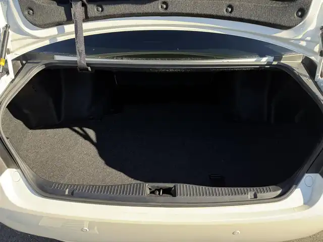 トヨタ クラウン ロイヤル ロイヤルサルーン 栃木県 2014(平26)年 3.5万km ホワイトパールクリスタルシャイン メーカー装着ナビ/フルセグTV/DVD再生機能/Bluetooth/バックカメラ/ステアリングリモコン/クルーズコントロール/前席パワーシート/リア5面フィルム/ローダウン/クリアランスソナー/ビルトインETC/スマートキー