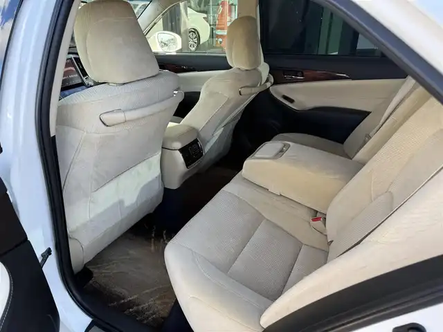 トヨタ クラウン ロイヤル ロイヤルサルーン 栃木県 2014(平26)年 3.5万km ホワイトパールクリスタルシャイン メーカー装着ナビ/フルセグTV/DVD再生機能/Bluetooth/バックカメラ/ステアリングリモコン/クルーズコントロール/前席パワーシート/リア5面フィルム/ローダウン/クリアランスソナー/ビルトインETC/スマートキー