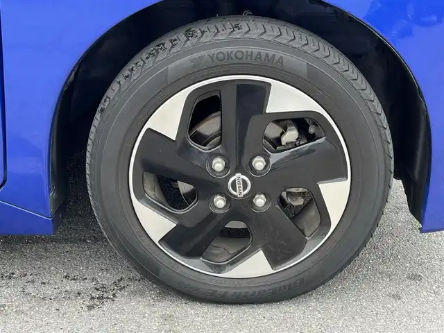 日産 ルークス HWS X プロパイロットED 奈良県 2022(令4)年 4.5万km アトランティックブルー 純正ナビ　/フルセグＴＶ　/ビルドインＥＴＣ　/両側パワスラ　/アラウンドビューモニター　/Ｂｌｕｅｔｏｏｔｈ　/プロパイロット　/ＵＳＢ入力端子　/社外マット　/純正アルミホイール　/コーナーセンサー　/オートライト/衝突被害軽減システム/エアバッグ