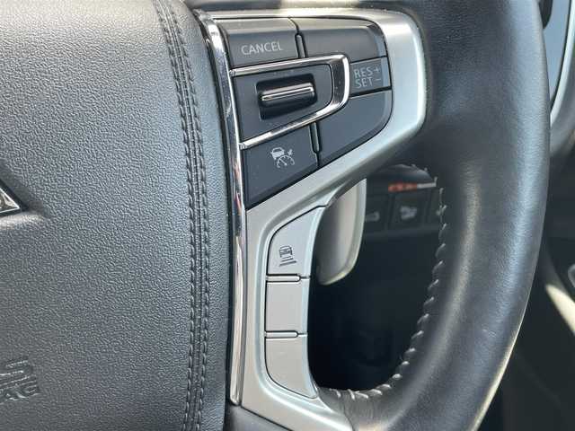 三菱 アウトランダー ＰＨＥＶ G プレミアムパッケージ 千葉県 2020(令2)年 5.3万km レッドダイヤモンド 衝突軽減ブレーキ/全方位カメラ/純正８インチナビ/フルセグＴＶ/ＥＴＣ/レーダークルーズコントロール/電動リアゲート/レザーシート/パワーシート/シートヒーター/ＬＥＤヘッドライト/純正１８インチＡＷ