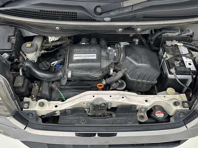 ホンダ Ｎ ＢＯＸ カスタム G 岐阜県 2015(平27)年 7.6万km プレミアムホワイトパール SDナビ　NR-MZ33/CD/DVD/Bluetooth/ワンセグTV/バックモニター/両側パワースライドドア/シティブレーキアクティブシステム/ステアリングスイッチ/電動格納ミラー/オートHIDヘッドライト