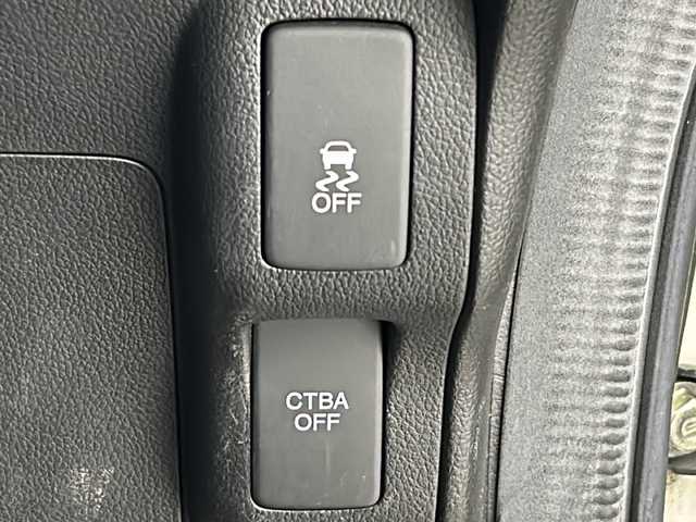 ホンダ Ｎ ＢＯＸ カスタム G 岐阜県 2015(平27)年 7.6万km プレミアムホワイトパール SDナビ　NR-MZ33/CD/DVD/Bluetooth/ワンセグTV/バックモニター/両側パワースライドドア/シティブレーキアクティブシステム/ステアリングスイッチ/電動格納ミラー/オートHIDヘッドライト