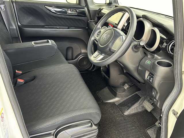 ホンダ Ｎ ＢＯＸ カスタム G 岐阜県 2015(平27)年 7.6万km プレミアムホワイトパール SDナビ　NR-MZ33/CD/DVD/Bluetooth/ワンセグTV/バックモニター/両側パワースライドドア/シティブレーキアクティブシステム/ステアリングスイッチ/電動格納ミラー/オートHIDヘッドライト