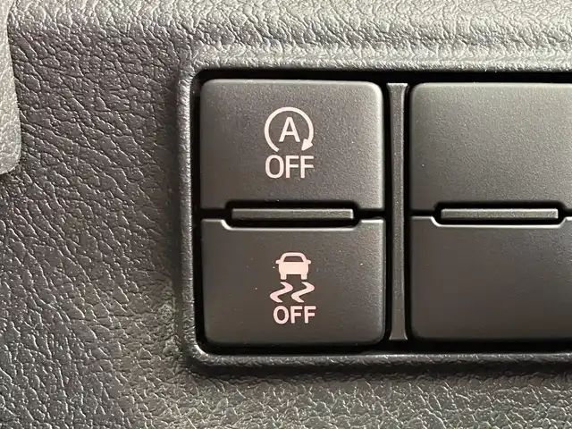 トヨタ シエンタ G クエロ 大阪府 2022(令4)年 3.3万km ブラックマイカ トヨタセーフティセンス/　・衝突軽減ブレーキ/　・プリクラッシュセーフティ　PCS/　・レーンディパーチャーアラート　LDA/　・オートマチックハイビーム　AHB/純正ナビ/　Bluetooth/フルセグ/CD/バックカメラ/両側パワースライドドア/LEDオートライト/フォグランプ/ハーフレザーシート/スマートキー/ビルトインETC/ステアリングスイッチ/コーナーセンサー/革巻きステアリング/フロアマット