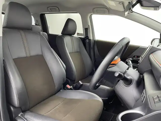 トヨタ シエンタ G クエロ 大阪府 2022(令4)年 3.3万km ブラックマイカ トヨタセーフティセンス/　・衝突軽減ブレーキ/　・プリクラッシュセーフティ　PCS/　・レーンディパーチャーアラート　LDA/　・オートマチックハイビーム　AHB/純正ナビ/　Bluetooth/フルセグ/CD/バックカメラ/両側パワースライドドア/LEDオートライト/フォグランプ/ハーフレザーシート/スマートキー/ビルトインETC/ステアリングスイッチ/コーナーセンサー/革巻きステアリング/フロアマット