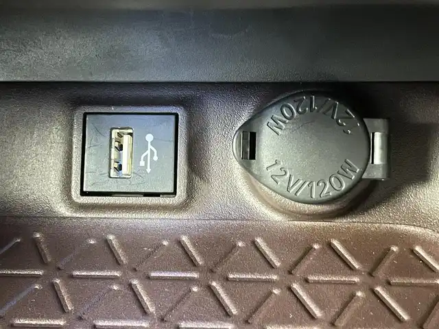 トヨタ ＲＡＶ４ G Zパッケージ 千葉県 2023(令5)年 3.4万km アティチュードブラックマイカ 禁煙車/ワンオーナー/トヨタセーフティセンス/・プリクラッシュセーフティ/・レーントレーシングアシスト/・レーダークルーズコントロール/・オートマチックハイビーム/パワーバックドア/純正10.5インチディスプレイオーディオ/Bluetooth/フルセグ/AM/FM/アラウンドビューモニター/レーダークルーズコントロール/LEDオートライト/ハーフレザーシート/純正19インチアルミホイール/ルーフレール/USBポート/プッシュスタート/スマートキー/取扱説明書/保証書