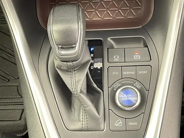 トヨタ ＲＡＶ４ G Zパッケージ 千葉県 2023(令5)年 3.4万km アティチュードブラックマイカ 禁煙車/ワンオーナー/トヨタセーフティセンス/・プリクラッシュセーフティ/・レーントレーシングアシスト/・レーダークルーズコントロール/・オートマチックハイビーム/パワーバックドア/純正10.5インチディスプレイオーディオ/Bluetooth/フルセグ/AM/FM/アラウンドビューモニター/レーダークルーズコントロール/LEDオートライト/ハーフレザーシート/純正19インチアルミホイール/ルーフレール/USBポート/プッシュスタート/スマートキー/取扱説明書/保証書