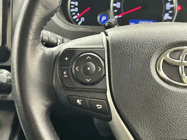 トヨタ ヴォクシー V 道央・札幌 2014(平26)年 10.9万km ダークバイオレットマイカメタリック ・4WD/・社外ナビ/フルセグTV/DVD/CD/SD/BT/・バックカメラ/・左側パワースライドドア/・社外エンジンスターター/・クルーズコントロール/・オートマチックハイビーム/・アイドリングストップ/・ETC/・横滑り防止/・リヤクーラー/・LEDヘッドライト/・フロントフォグ/・プッシュスタート/・スマートキー/・ドアバイザー/・電格ミラー