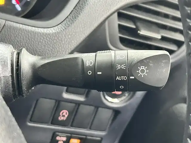 トヨタ ヴォクシー V 道央・札幌 2014(平26)年 10.9万km ダークバイオレットマイカメタリック ・4WD/・社外ナビ/フルセグTV/DVD/CD/SD/BT/・バックカメラ/・左側パワースライドドア/・社外エンジンスターター/・クルーズコントロール/・オートマチックハイビーム/・アイドリングストップ/・ETC/・横滑り防止/・リヤクーラー/・LEDヘッドライト/・フロントフォグ/・プッシュスタート/・スマートキー/・ドアバイザー/・電格ミラー