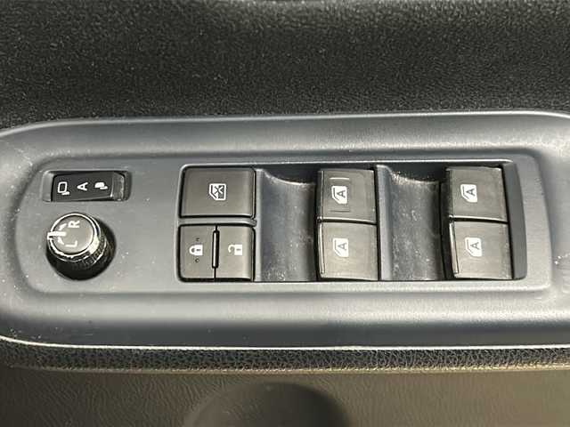 トヨタ ヴォクシー V 道央・札幌 2014(平26)年 10.9万km ダークバイオレットマイカメタリック ・4WD/・社外ナビ/フルセグTV/DVD/CD/SD/BT/・バックカメラ/・左側パワースライドドア/・社外エンジンスターター/・クルーズコントロール/・オートマチックハイビーム/・アイドリングストップ/・ETC/・横滑り防止/・リヤクーラー/・LEDヘッドライト/・フロントフォグ/・プッシュスタート/・スマートキー/・ドアバイザー/・電格ミラー