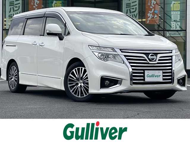 日産 エルグランド 250ハイウェイスターS 群馬県 2017(平29)年 6.8万km ブリリアントホワイトパール 登録時走行距離67713km/社外SDナビ(AVIC-RZ06)/(Bluetooth/DVD/CD/FM/AM/USB)/バックカメラ/フルセグTV/フリップダウンモニター/ビルドインETC/両側パワースライドドア/マニュアルモード付ATシフト/純正LEDライト/オートライト/純正フロアマット/純正18インチホイール/パワーウィンドウ/プッシュスタート/スマートキー