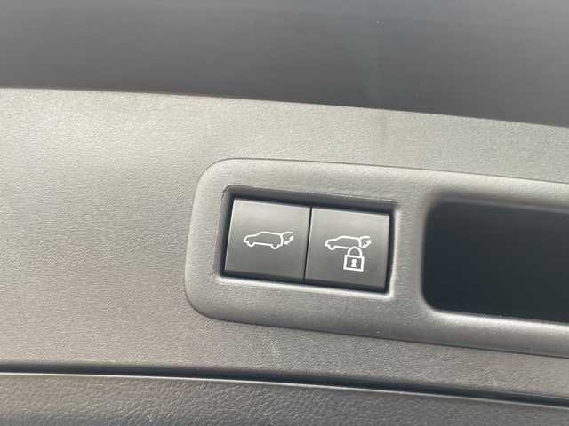 レクサス ＵＸ 250h Fスポーツ 神奈川県 2023(令5)年 1万km ホワイトノーヴァガラスフレーク ワンオーナー/純正ナビ/【フルセグTV/BT/MiraCast/USB】/プレミアムサウンドシステム/黒革シート/ベンチレーション/ステアリングヒーター/パワーシート/純正OPオレンジキャリパー/純正18インチAW/AC100V電源/カラーヘッドアップディスプレイ/アクティブサウンドコントロール/ETC/BSM/純正フロアマット/パワーバックドア/シルバールーフレール/スマートキー×2カードキー×1/新車時保証書/取扱説明書