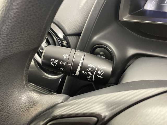 マツダ デミオ 13S 大分県 2015(平27)年 5.1万km ディープクリスタルブルーマイカ 純正ナビ/TV/（CD/DVD/USB/AUX/BT）/スマートシティブレーキサポート/誤発進抑制機能/LEDヘッドライト/オートライト/MTモード付AT/アイドリングストップ/ステアリングリモコン/ドライブレコーダー/ビルトインETC/プッシュスタート/スマートキー