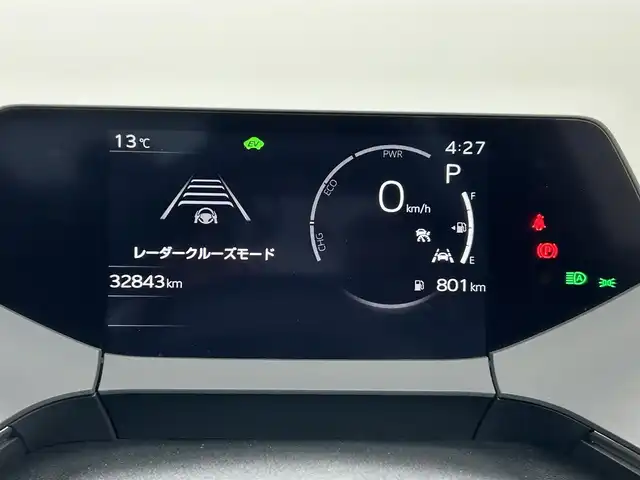 トヨタ プリウス X 熊本県 2023(令5)年 3.3万km スーパーホワイトⅡ 禁煙車　/純正8インチナビ（ＡｐｐｌＣａｒＰｌａｙ・ＡｎｄｒｏｉｄＡｕｔｏ・フルセグ・ＢＴ）/ＵＳＢ入力端子　/バックカメラ　/ＥＴＣ２．０　/前後クリアランスソナー　/トヨタセーフティーセンス　/・プリクラッシュセーフティ/・レーントレーシングアシスト/・ブラインドスポットモニター/・レーダークルーズコントロール/・アダプティブハイビームアシスト/・ロードサインアシスト/・プロアクティブドライビングアシスト/・発進お知らせ機能/・フロントクロストラフィックアラート/横滑り防止/１００V充電/社外フロアマット/オートライト　/LEDヘッドライト/スマートキー/プッシュスタート