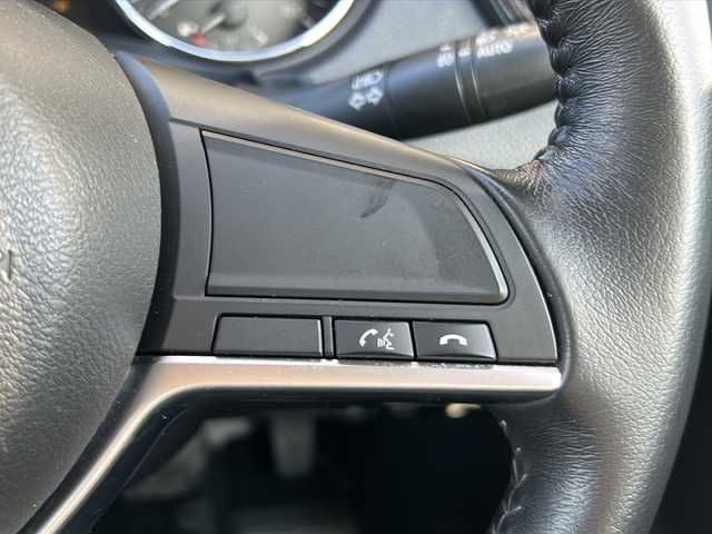 日産 エクストレイル 20X 静岡県 2018(平30)年 5.1万km ブリリアントホワイトパール 純正ナビ/・iPod/・SD/・FM/AM/・フルセグTV/・WALKMAN/USB/・MUSIC STOCKER/・CD/DVD/Blu-ray/・Bluetooth/主要装備/・バックカメラ/・ETC/・コーナーセンサー/・エマージェンシーブレーキ/・パーキングアシスト/・4×4-i/・パワーバックドア/・アイドリングストップ/・ヒルディセントコントロール/・ヒーテッドドアミラー/・フォグランプ