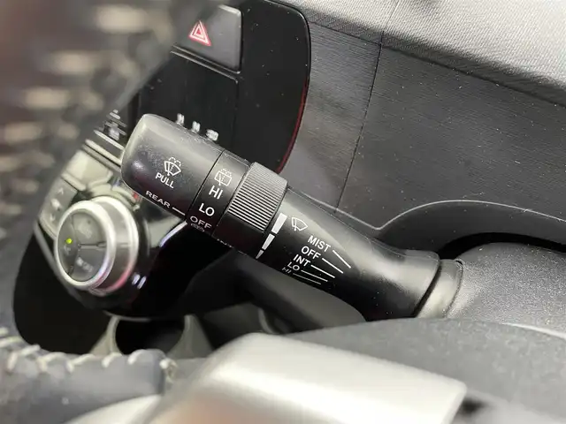 トヨタ アクア G ブラックソフトレザーセレ 大分県 2016(平28)年 9.1万km ディープアメジストマイカメタリック プリクラッシュセーフティー/レーンアシスト/オートハイビーム/社外ナビ/（フルセグ/CD/DVD/Bluetooth）/バックカメラ/レザーシート/シートヒーター/クルーズコントロール/プッシュスタート・スマートキー/ヘッドライトレベライザー/オートライト/ステアリングスイッチ/電動格納ミラー/保証書・取扱説明書