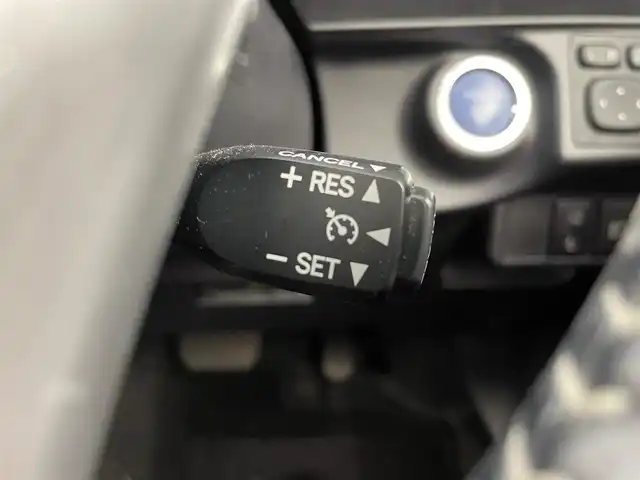 トヨタ アクア G ブラックソフトレザーセレ 大分県 2016(平28)年 9.1万km ディープアメジストマイカメタリック プリクラッシュセーフティー/レーンアシスト/オートハイビーム/社外ナビ/（フルセグ/CD/DVD/Bluetooth）/バックカメラ/レザーシート/シートヒーター/クルーズコントロール/プッシュスタート・スマートキー/ヘッドライトレベライザー/オートライト/ステアリングスイッチ/電動格納ミラー/保証書・取扱説明書