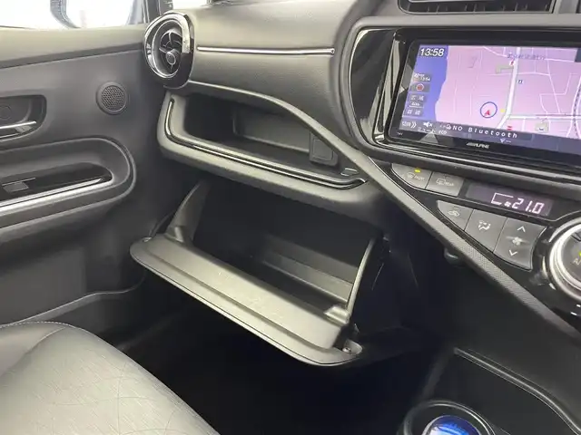 トヨタ アクア G ブラックソフトレザーセレ 大分県 2016(平28)年 9.1万km ディープアメジストマイカメタリック プリクラッシュセーフティー/レーンアシスト/オートハイビーム/社外ナビ/（フルセグ/CD/DVD/Bluetooth）/バックカメラ/レザーシート/シートヒーター/クルーズコントロール/プッシュスタート・スマートキー/ヘッドライトレベライザー/オートライト/ステアリングスイッチ/電動格納ミラー/保証書・取扱説明書