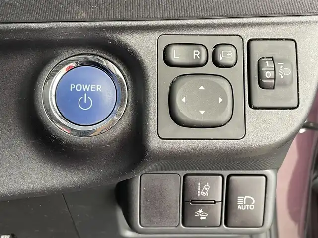 トヨタ アクア G ブラックソフトレザーセレ 大分県 2016(平28)年 9.1万km ディープアメジストマイカメタリック プリクラッシュセーフティー/レーンアシスト/オートハイビーム/社外ナビ/（フルセグ/CD/DVD/Bluetooth）/バックカメラ/レザーシート/シートヒーター/クルーズコントロール/プッシュスタート・スマートキー/ヘッドライトレベライザー/オートライト/ステアリングスイッチ/電動格納ミラー/保証書・取扱説明書