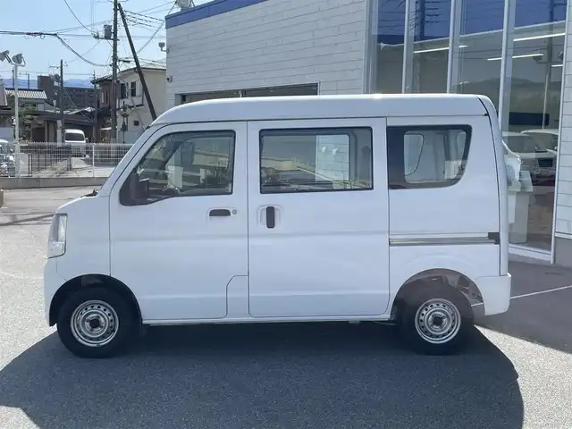スズキ エブリイ PA 山梨県 2017(平29)年 9.5万km スペリアホワイト (株)IDOMが運営する【じしゃロン甲府店】の自社ローン専用車両になります。/こちらは現金またはオートローンご利用時の価格です。自社ローンご希望の方は別途その旨お申付け下さい/パートタイム４ＷＤ/ハイルーフ/ＥＴＣ/ラジオ/取説書