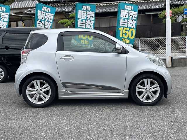 トヨタ ｉＱ 130G → ゴー 愛知県 2012(平24)年 12.4万km シルバーM /禁煙車//社外SDナビ/フルセグTV//Bluetooth.CD.DVD//ETC/バックカメラ//前方ドライブレコーダー//レーダー探知機（ZR337CSD）//社外センターマフラー//純正フロアマット//純正ドアバイザー//ヘッドライトレベライザー//横滑り防止（VSC）//ECOモード//リモコンキー//電動格納ミラーウインカー