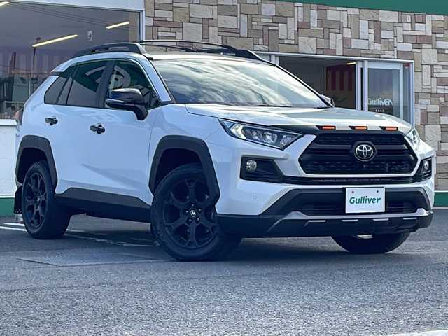 トヨタ ＲＡＶ４ アドベンチャー オフロードPKG 徳島県 2020(令2)年 4.7万km スーパーホワイトⅡ 純正HDDナビ/（フルセグ/DISC/USB/BT）/全方位カメラ/追従式クルーズコントロール/ブラインドスポットモニター/パーキングアシスト/ステアリングヒーター/前席シートヒーター/前席エアーシート/合皮シート/ビルトインETC/純正18インチアルミホイール/純正フロアマット