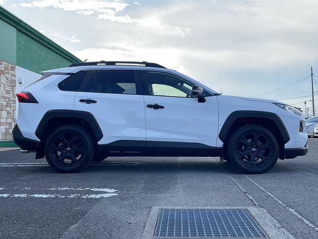 トヨタ ＲＡＶ４ アドベンチャー オフロードPKG 徳島県 2020(令2)年 4.7万km スーパーホワイトⅡ 純正HDDナビ/（フルセグ/DISC/USB/BT）/全方位カメラ/追従式クルーズコントロール/ブラインドスポットモニター/パーキングアシスト/ステアリングヒーター/前席シートヒーター/前席エアーシート/合皮シート/ビルトインETC/純正18インチアルミホイール/純正フロアマット