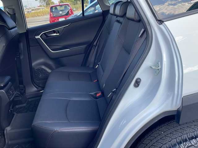 トヨタ ＲＡＶ４ アドベンチャー オフロードPKG 徳島県 2020(令2)年 4.7万km スーパーホワイトⅡ 純正HDDナビ/（フルセグ/DISC/USB/BT）/全方位カメラ/追従式クルーズコントロール/ブラインドスポットモニター/パーキングアシスト/ステアリングヒーター/前席シートヒーター/前席エアーシート/合皮シート/ビルトインETC/純正18インチアルミホイール/純正フロアマット