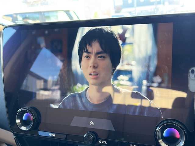 レクサス ＮＸ 250 バージョンL 岐阜県 2023(令5)年 2万km ソニッククォーツ ワンオーナー/サンルーフ/メーカーオプションナビ/フルセグTV/AM/FM/BT/USB/ブラインドスポットモニター/デジタルインナーミラー/アダプティブクルーズコントロール/ETC2.0/前後ドラレコ/バックカメラ(全周囲)/パドルシフト/ステアリング電動チルト/ステアリングヒーター/シートヒーター(全席)/シートクーラー(前席)/パワーシート/シートメモリー/パワーバックドア/プリクラッシュセーフティー/レーンディパーチャーアラート/ロードサインアシスト/フロント/リヤクロストラフィックアラート/レーンチェンジアシスト/プロアクティブドライビングアシスト/パーキングサポートブレーキ/クリアランスソナー/安心降車アシスト/リアカメラディテクション/横滑り防止装置/アイドリングストップ/オートライト/オートハイビーム/電動格納ミラー/スマートキー/プッシュスタート/革巻きステアリング/ECO/SPORTモード