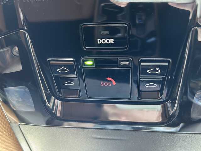 レクサス ＮＸ 250 バージョンL 岐阜県 2023(令5)年 2万km ソニッククォーツ ワンオーナー/サンルーフ/メーカーオプションナビ/フルセグTV/AM/FM/BT/USB/ブラインドスポットモニター/デジタルインナーミラー/アダプティブクルーズコントロール/ETC2.0/前後ドラレコ/バックカメラ(全周囲)/パドルシフト/ステアリング電動チルト/ステアリングヒーター/シートヒーター(全席)/シートクーラー(前席)/パワーシート/シートメモリー/パワーバックドア/プリクラッシュセーフティー/レーンディパーチャーアラート/ロードサインアシスト/フロント/リヤクロストラフィックアラート/レーンチェンジアシスト/プロアクティブドライビングアシスト/パーキングサポートブレーキ/クリアランスソナー/安心降車アシスト/リアカメラディテクション/横滑り防止装置/アイドリングストップ/オートライト/オートハイビーム/電動格納ミラー/スマートキー/プッシュスタート/革巻きステアリング/ECO/SPORTモード