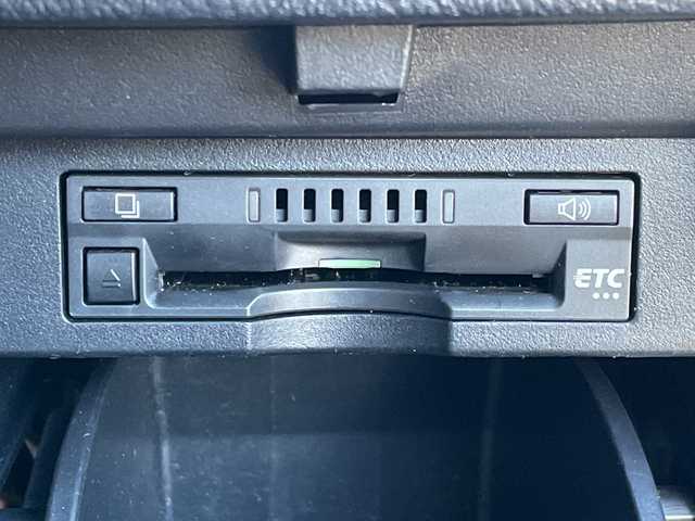 トヨタ ヴェルファイア ハイブリット ZR 青森県 2018(平30)年 6.6万km ブラック 4WD/純正10インチナビ・フルセグTV/CD・DVD・Bluetooth/純正12インチフリップダウンモニター/バックカメラ/黒合皮シート/前席エアシート・シートヒーター/助手席パワーオットマン/両側パワースライドドア/セーフティセンス/プリクラッシュセーフティ/レーダークルーズコントロール/レーントレーシングアシスト/オートマチックハイビーム/ビルトインETC/LEDヘッドライト/LEDフォグランプ/OP3眼LEDヘッドランプ/LEDフォグランプ/社外20インチアルミ/モデリスタエアロ