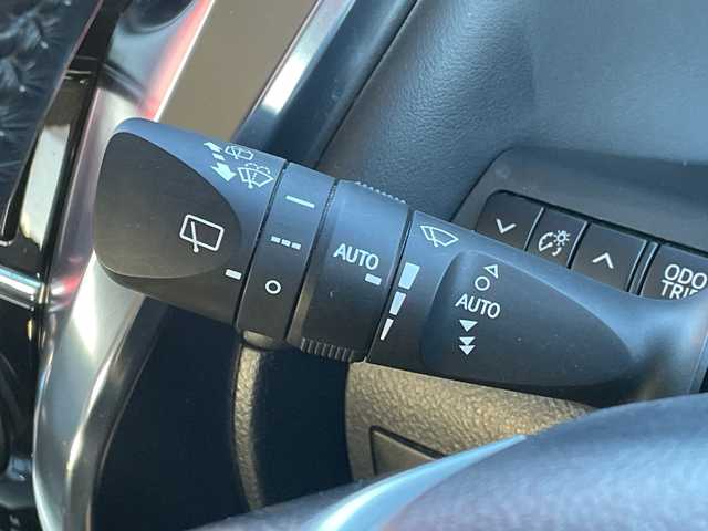 トヨタ ヴェルファイア ハイブリット ZR 青森県 2018(平30)年 6.6万km ブラック 4WD/純正10インチナビ・フルセグTV/CD・DVD・Bluetooth/純正12インチフリップダウンモニター/バックカメラ/黒合皮シート/前席エアシート・シートヒーター/助手席パワーオットマン/両側パワースライドドア/セーフティセンス/プリクラッシュセーフティ/レーダークルーズコントロール/レーントレーシングアシスト/オートマチックハイビーム/ビルトインETC/LEDヘッドライト/LEDフォグランプ/OP3眼LEDヘッドランプ/LEDフォグランプ/社外20インチアルミ/モデリスタエアロ