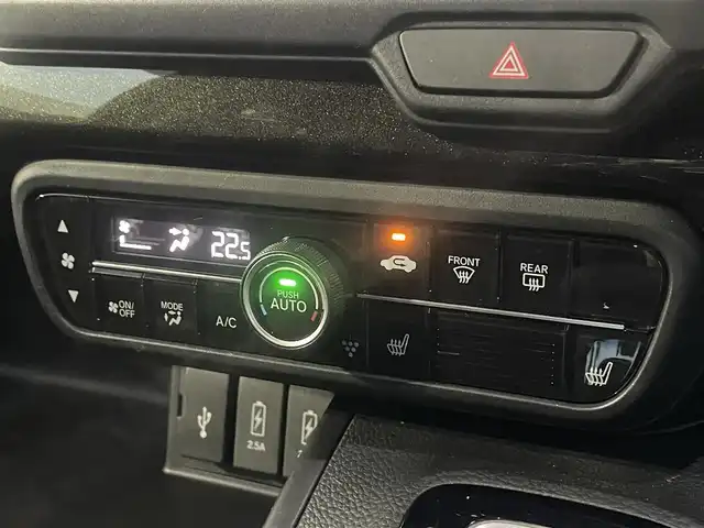 ホンダ Ｎ ＢＯＸ カスタム G EX ホンダセンシング 熊本県 2019(令1)年 4.8万km クリスタルブラックパール ホンダセンシング/プッシュスタート/純正ナビ/（CD・BTオーディオ・SD）/バックカメラ/ビルトインETC/純正前後ドライブレコーダー/純正14インチAW/レーダークルーズ/前席シートヒーター/LEDヘッドライト/オートライト/フォグライト/横滑り防止装置/ウィンカーミラー/純正フロアマット/純正ドアバイザー/新車保証書/取扱説明書