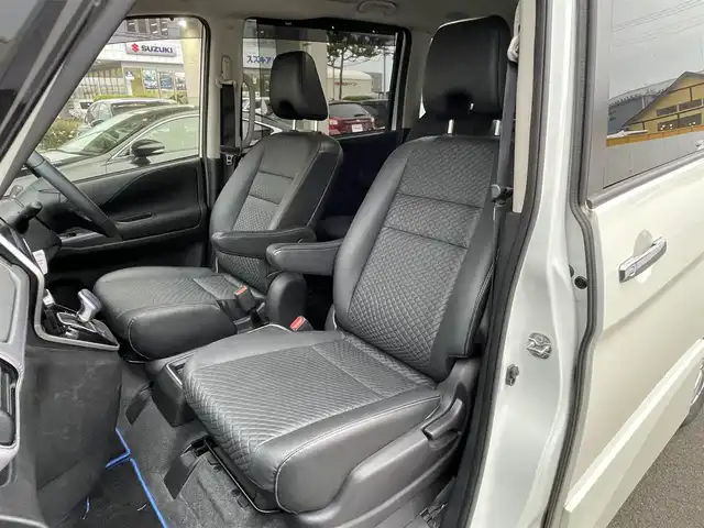 日産 セレナ e－パワー ハイウェイスター V 宮城県 2022(令4)年 3.5万km ブリリアントホワイトパール ワンオーナー/プロパイロット/純正メモリー10型ナビ/フルセグTV/（CD/DVD/BT）/フリップダウンモニター/アラウンドビューモニター/両側パワースライドドア/レーダークルーズコントロール/バックカメラ/全方位運転支援システム/・インテリジェントエマージェンシーブレーキ/・踏み間違い衝突防止アシスト/・車線逸脱防止支援システム/・標識検知機能/・前方衝突予測警報/・車線逸脱警報/・後側方車両検知警報/・後退時車両検知警報/コーナーセンサー/LEDヘッドライト/スマートキー/ブラインドスポットモニター/インテリジェントルームミラー/オートマチックハイビーム/ドライブレコーダー/ETC/ステアリングスイッチ/プッシュスタート/保証書/取扱説明書