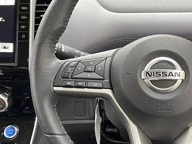 日産 セレナ e－パワー ハイウェイスター V 宮城県 2022(令4)年 3.5万km ブリリアントホワイトパール ワンオーナー/プロパイロット/純正メモリー10型ナビ/フルセグTV/（CD/DVD/BT）/フリップダウンモニター/アラウンドビューモニター/両側パワースライドドア/レーダークルーズコントロール/バックカメラ/全方位運転支援システム/・インテリジェントエマージェンシーブレーキ/・踏み間違い衝突防止アシスト/・車線逸脱防止支援システム/・標識検知機能/・前方衝突予測警報/・車線逸脱警報/・後側方車両検知警報/・後退時車両検知警報/コーナーセンサー/LEDヘッドライト/スマートキー/ブラインドスポットモニター/インテリジェントルームミラー/オートマチックハイビーム/ドライブレコーダー/ETC/ステアリングスイッチ/プッシュスタート/保証書/取扱説明書