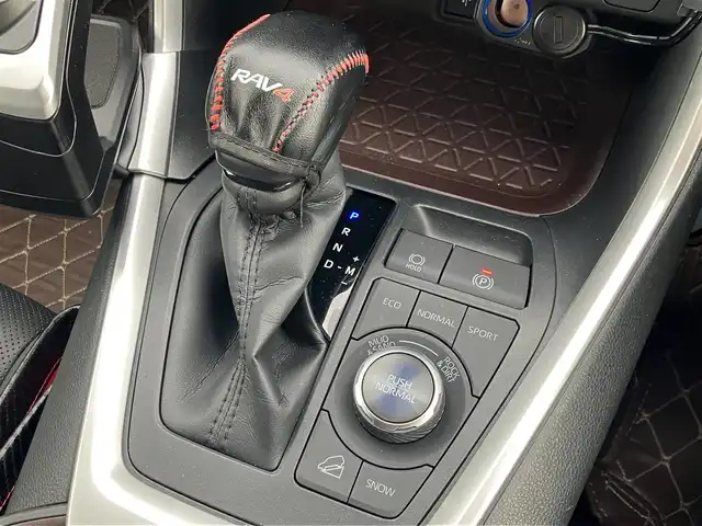 トヨタ ＲＡＶ４ G Zパッケージ 道南・函館 2022(令4)年 7.6万km アティチュードブラックマイカ /純正ディスプレーオーディオ//社外ＡＷ付き夏冬タイヤ//寒冷地仕様//ＴＲＤエアロ//エンジンスターター//ドライブレコーダー//全周囲カメラ//クルーズコントロール//レーンキープアシスト//電動バックドア//シートヒーター//ＥＴＣ