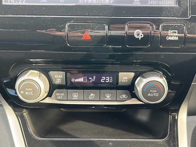 日産 セレナ ハイウェイスター 岩手県 2017(平29)年 6.1万km マルーンレッド 2トーン ４WD/ワンオーナー　/全方位カメラ　/純正ナビＭＭ５１６Ｄ０－Ｌ　/純正フリップダウンモニター１(リモコン有)　/両側電動スライドドア　/フルセグTV/ＥＴＣ　/クルーズコントロール　/バックカメラ　/ナビステアリングスイッチ /オートライト /純正エンジンスターター/スマートキー×2/純正AW冬タイヤ5分山積込み/(195/65/R15　2023年製）/横滑り防止装置/衝突軽減装置/ドアバイザー/フロアマット/アイドリングストップ/保証書　取説　ナビ取説