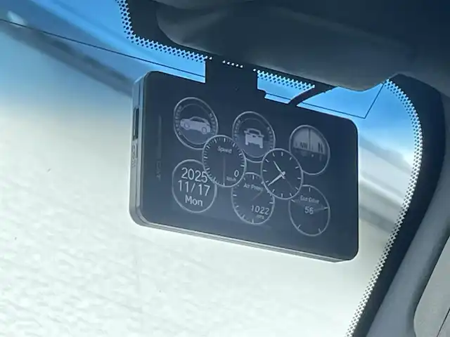 レクサス ＬＸ 600 福岡県 2023(令5)年 8.6万km ソニッククォーツ ワンオーナー/純正ナビ（AM/FM/BT/フルセグTV）/ブラインドスポットモニター/ムーンルーフ/デジタルインナーミラー/22インチ純正アルミホイール/リアシートエンターテインメントシステム/クールボックス/パノラミックビューモニター/ダウンヒルアシストコントロール/三眼フルLEDヘッドライト/レーダークルーズコントロール/全席シートヒーター/全席エアシート/前席パワーシート/ステアリングヒーター/前後ドライブレコーダー/ビルトインETC2.0/フロント・リアエアロ/ルーフレール/本革巻ステアリング（パドル付）/パワーバックドア/携帯置くだけ充電/USB入力端子/オートマチックハイビーム/スペアキー/カードキー/純正フロアマット/保証書/取扱説明書