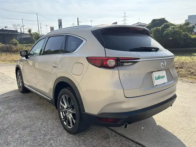 マツダ ＣＸ－８ 25S Lパッケージ 長崎県 2021(令3)年 2.5万km プラチナクォーツメタリック 純正ディスプレイオーディオ/全方位カメラ/衝突軽減システム/BOSEサウンドシステム/レーンアシスト/ブラインドスポットモニター/レーダークルーズ/ETC/レザーシート/パワーシート/シートヒーター/エアシート/ヘッドアップディスプレイ/ステアリングスイッチ/置くだけ充電/オートライト/ルーフレール/純正19インチAW