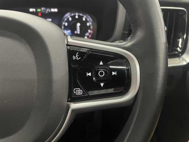 ボルボ Ｖ６０ T5 インスクリプション 兵庫県 2018(平30)年 4.9万km グレー パノラマサンルーフ/ハーマンカードン/本革シート/シートヒーター/ベンチレーター/純正ナビ/全方位カメラ/カープレイ・アンドロイドオート/ACC/LKA/BLIS/フルセグTV