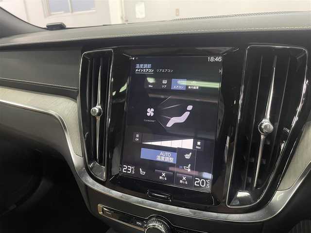ボルボ Ｖ６０ T5 インスクリプション 兵庫県 2018(平30)年 4.9万km グレー パノラマサンルーフ/ハーマンカードン/本革シート/シートヒーター/ベンチレーター/純正ナビ/全方位カメラ/カープレイ・アンドロイドオート/ACC/LKA/BLIS/フルセグTV